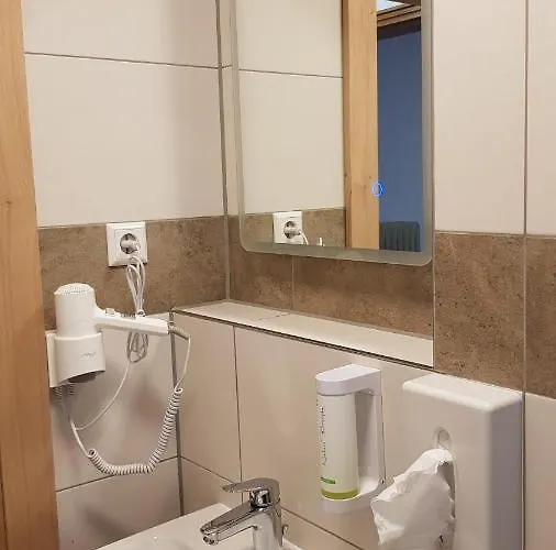 Hotel Braustueble Und Zur Post 3*