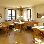 Braustueble Und Zur Post Hotel 3*