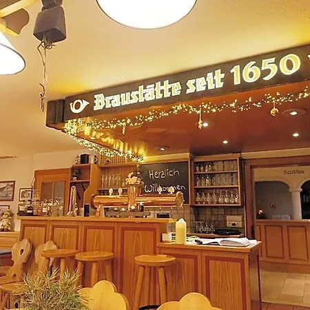 Braustueble Und Zur Post Szálloda 3*