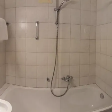 Hotel Braustüble Und Zur Post 3*